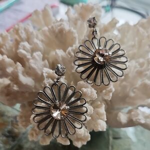 Sabika Drop Earrings With Champayne Coloored Stones